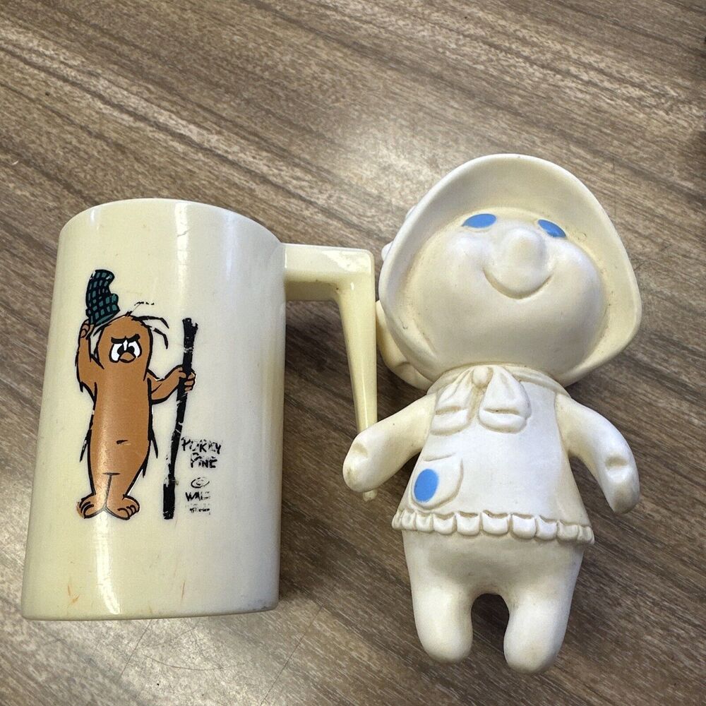 Vintage Pillsbury Doughboy Figure & Yokey‎ Pine Mug Walt Disney World